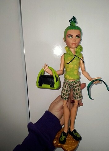 Monster High MONSTER HIGH Deuce Gorgon Erkek bebeği