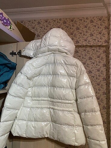 Diğer Beyaz Parlak Mont