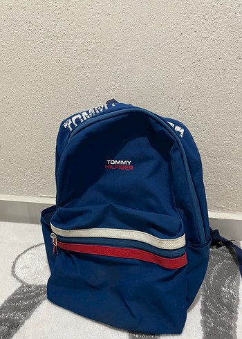 Tommy Hilfiger Mavi Fermuarli Sirt Cantasi