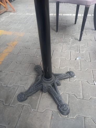  Beden çeşitli Renk Demir döküm ferforje ayaklı masa