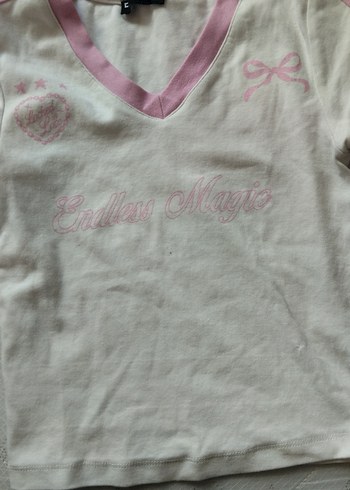 Pembe V Yaka Kısa Kollu crop