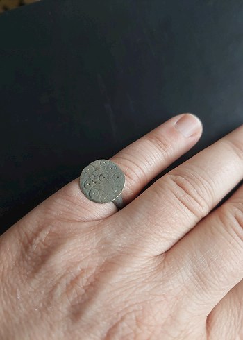 Antica Murrina Bej Renkli Daire Desenli Toz Antika Yüzük