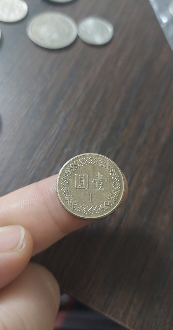 Kahverengi Minimalist Erkek Rozeti - Görsel 2