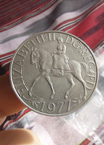 1977 Elizabeth tahta çıkışı 25. yılı hatırası.28,28gr ve 38,61mm