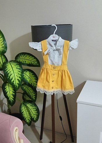 18-24 Ay Beden Sarı Askılı Fırfırlı Kız Elbisesi