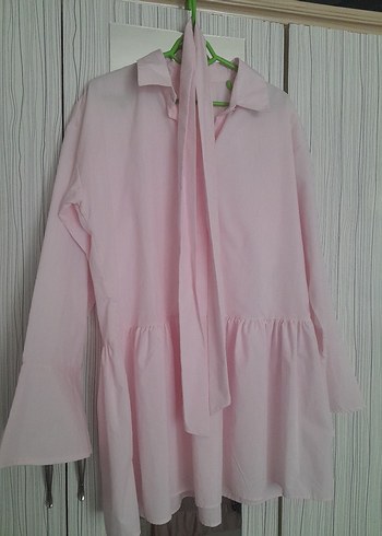 Pembe belden baglamli gömlek