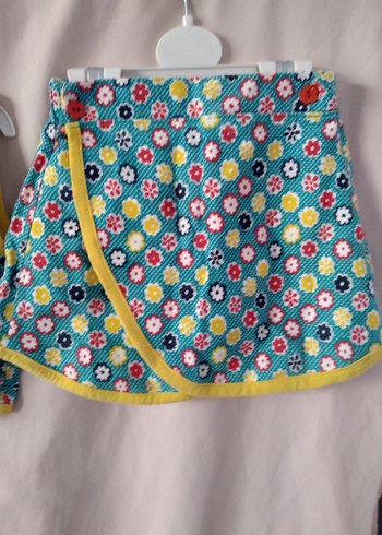 Çiçek Desenli Kız Yeleği ve Etek Takımı - Görsel 3