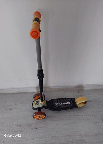 Turuncu Çocuk Scooter - Görsel 3