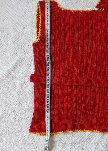 Kırmızı Örgü Kız Yeleği - Görsel 4
