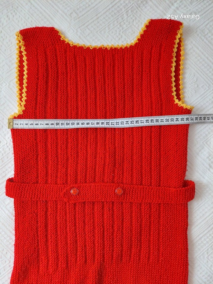 Kırmızı Örgü Kız Yeleği - Görsel 5