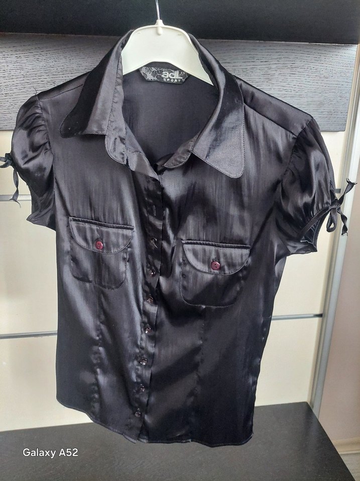 Düğmeli Kısa Kollu Siyah Gotik Kadın Gömlek - Görsel 4