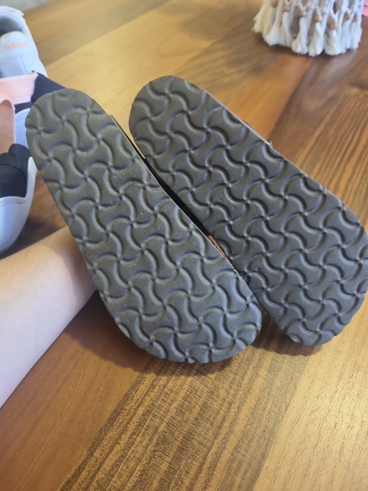 Gri Kadın Kemerli Dolgu Topuk Terlik - Görsel 3