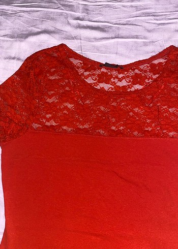 Dantel Detaylı Kısa Kollu Kırmızı Bluz - Görsel 3
