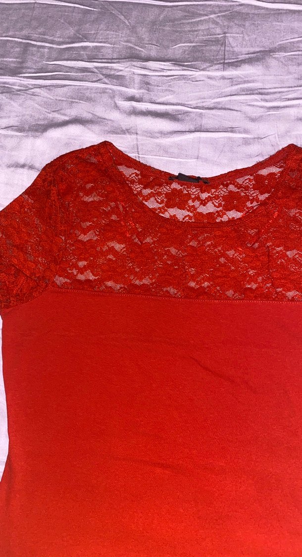 Dantel Detaylı Kısa Kollu Kırmızı Bluz - Görsel 3