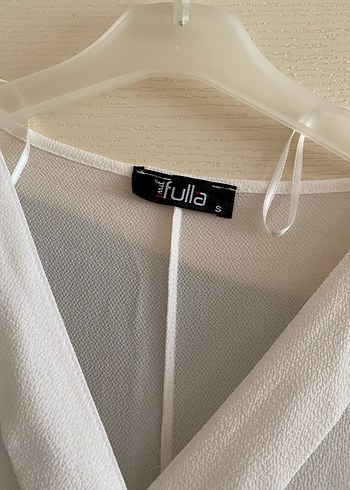 Beyaz V Yaka Bluz - Görsel 3