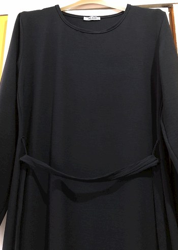 Siyah Uzun Kollu Fırfırlı Uzun Elbise - Görsel 2