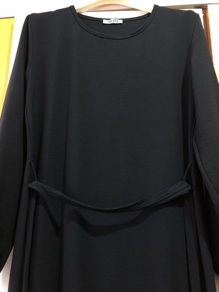 Siyah Uzun Kollu Fırfırlı Uzun Elbise - Görsel 2