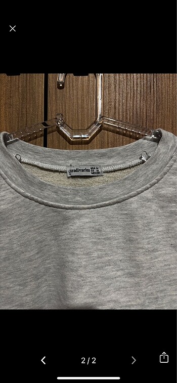 Stradivarius stradivarius crop