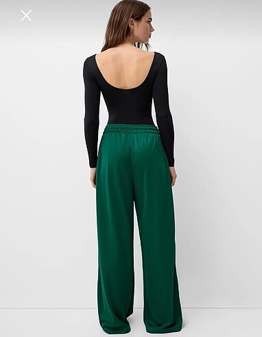s Beden BERSHKA uzun kollu genis yaka body