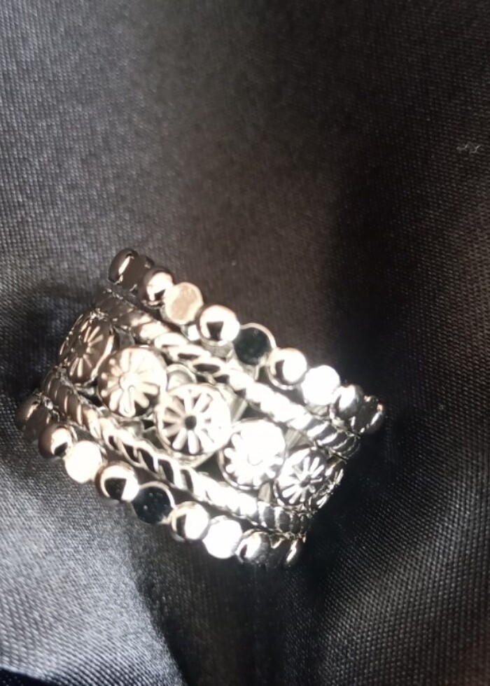 Çelik yüzük  - Görsel 2