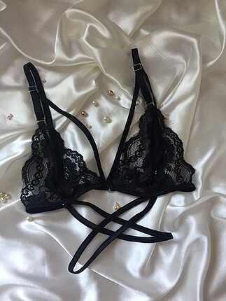 Siyah Bralet