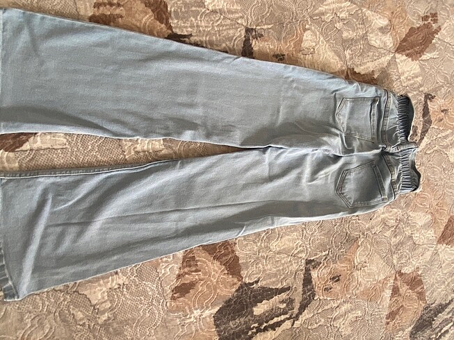 32 Beden mavi Renk mavi jean