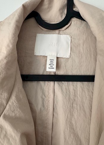 H&M yağmurluk - Görsel 3