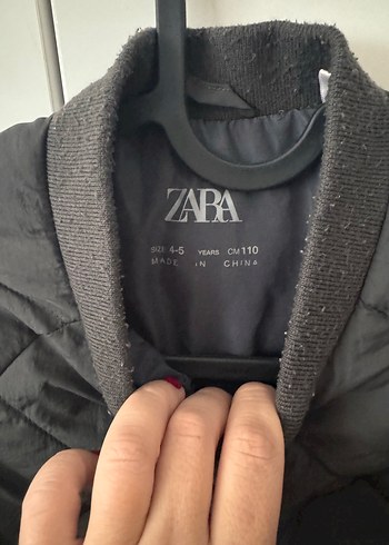 Zara kapitone erkek çocuk mont - Görsel 3