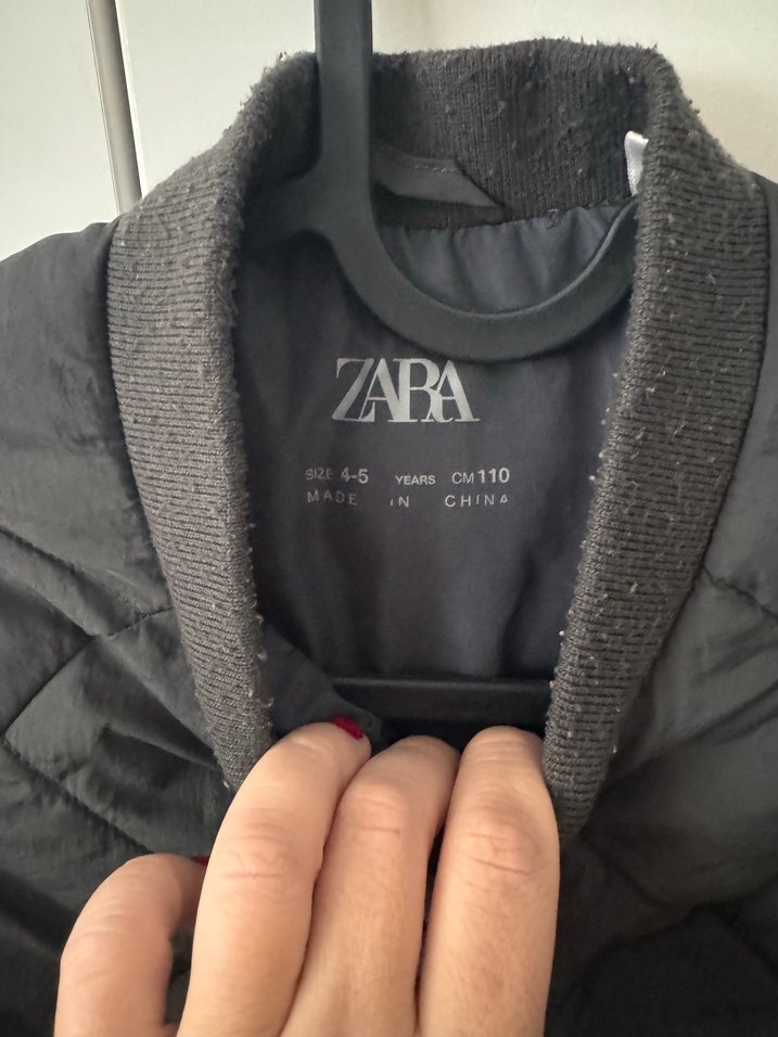 Zara kapitone erkek çocuk mont - Görsel 3