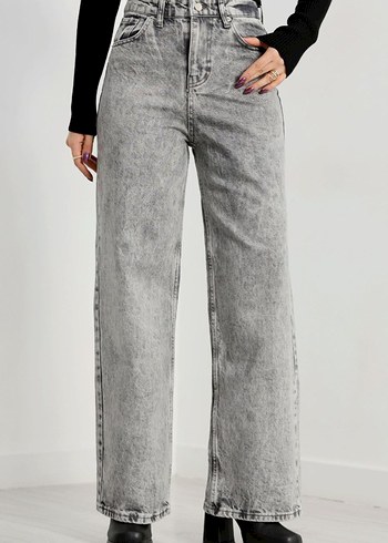 zara 40