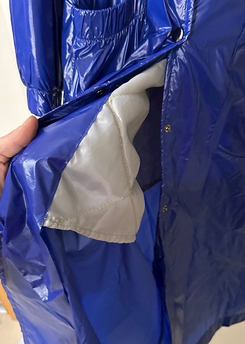 Düğmeli Uzun Lacivert Kadın Yağmurluk - Görsel 5