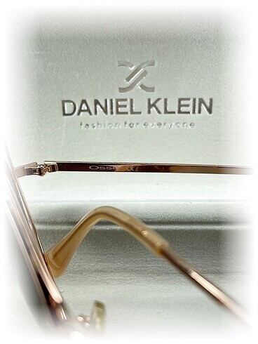 Beden Daniel Klein Gözlük %70 İndirimli.