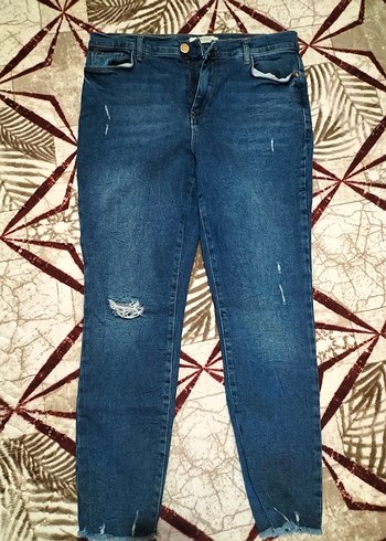 LC Waikiki Renkli Yırtık Detaylı Kadın Bol Kesim Kot Pantolon