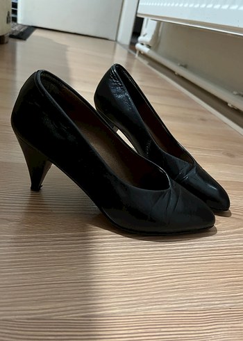 Kadın Siyah Yılan Desenli Stiletto - Görsel 2