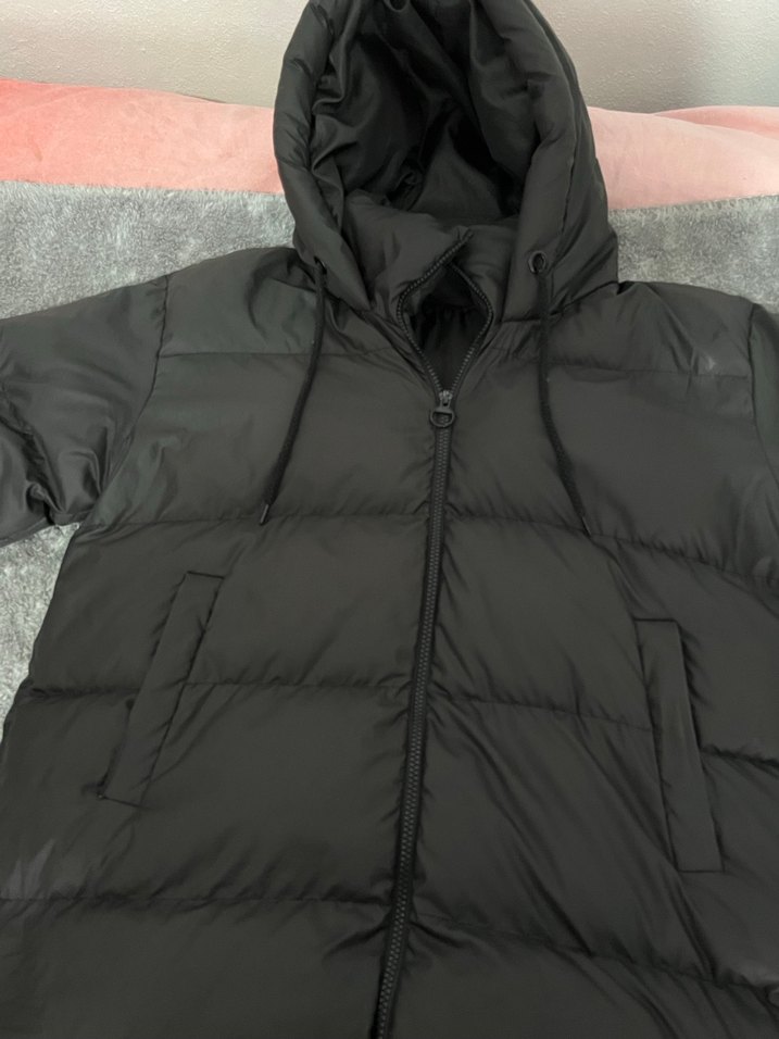 Kadın Siyah Fermuarlı Kapüşonlu Kışlık Mont - Görsel 2