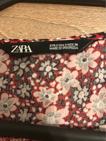 s Beden Zara çiçekli elbise ..