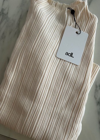 Beyaz Uzun Kollu Triko Kadın Kazak - Görsel 4