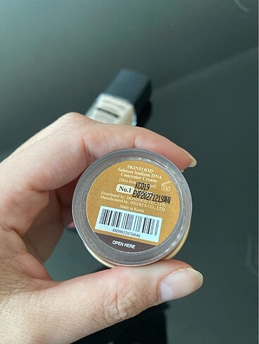 Beden Beaulis dudak yağı Skinfood kapatıcı