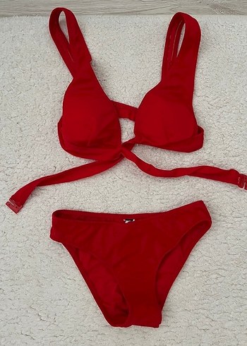 Kırmızı İp Askılı Kadın Bikini
