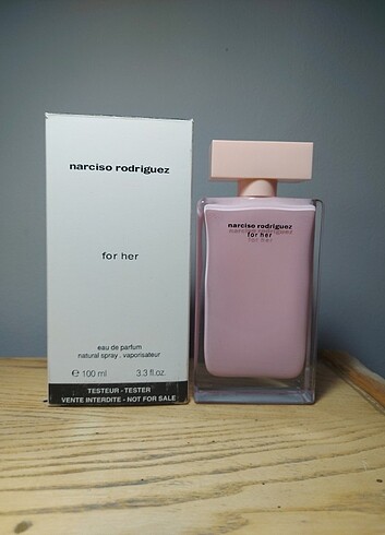 Narciso rodriguez for her