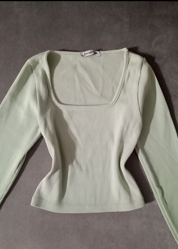 Stradivarius uzun kollu su yeşili crop bluz