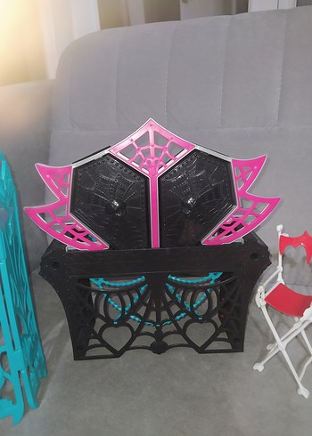 Beden Renk monster high dressing room