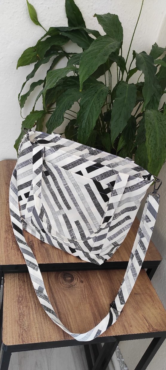 Zebra Desenli Pilili Kadın Çanta - Görsel 2