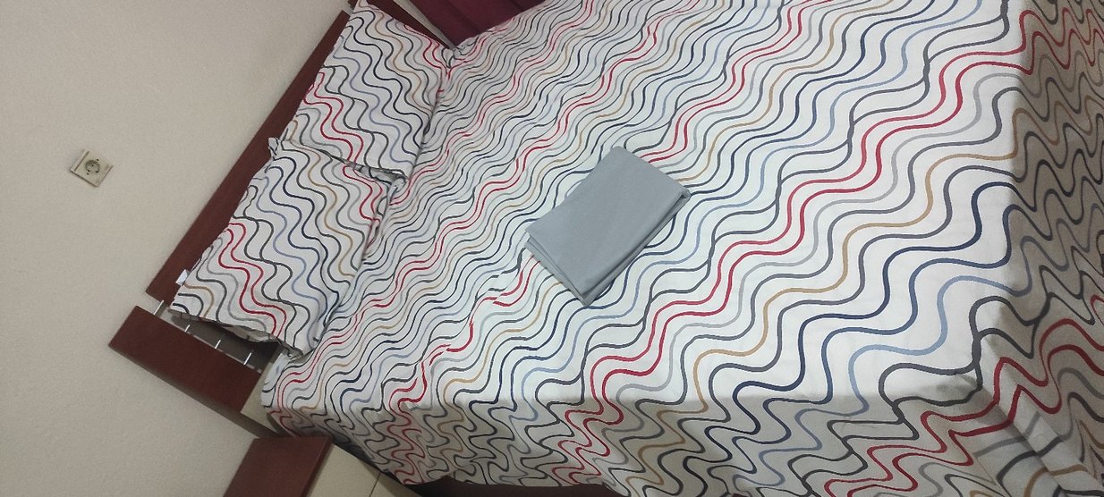 Beyaz Üzerine Dalgalı Baskılı Nevresim Takımı - Görsel 4