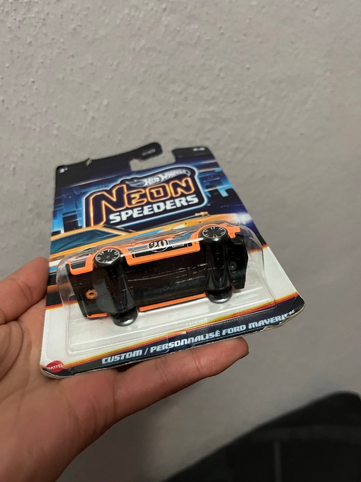 Hot Wheels Neon Speeders - Görsel 2