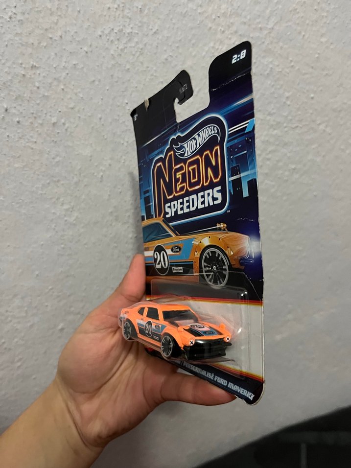 Hot Wheels Neon Speeders - Görsel 4