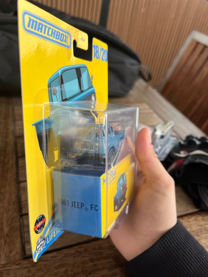 Matchbox Mavi Jeep Oyuncak Araba 18/20 - Görsel 2