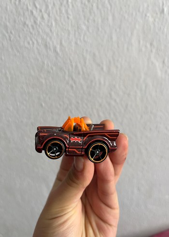 Hot wheels batman araba - Görsel 2