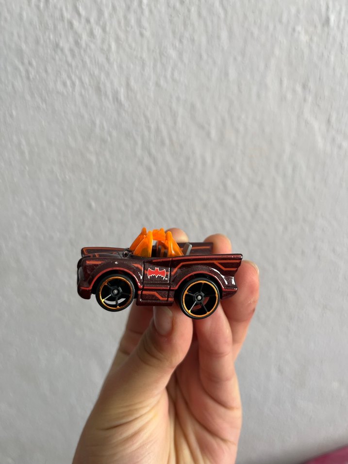 Hot wheels batman araba - Görsel 2