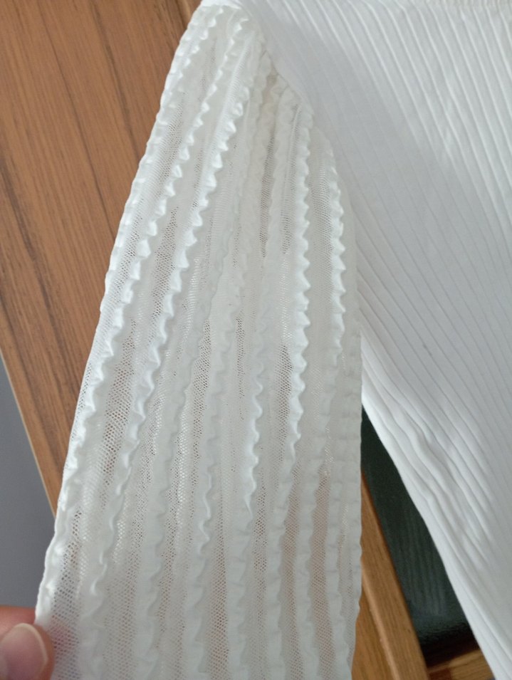 Örgü Detaylı krem rengi kız çocuğu bluz - Görsel 2